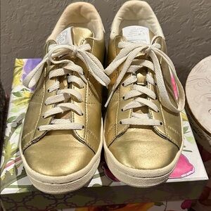 New Balance Gold Women's Sneakers